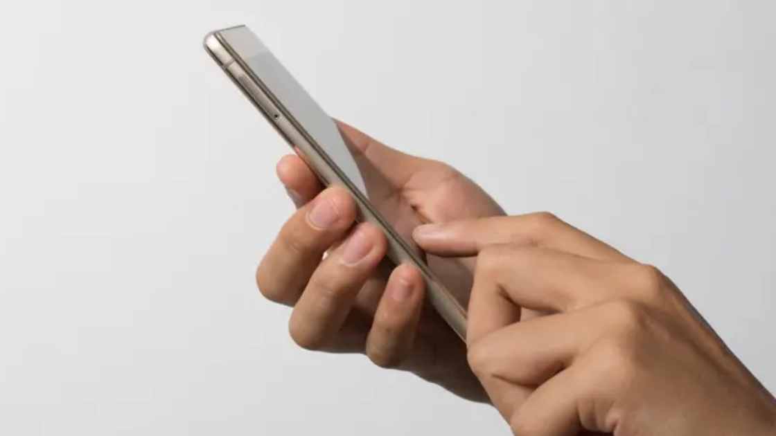 Kenapa Story WA Buram Di Iphone dan Android? Ini Cara Mengatasi