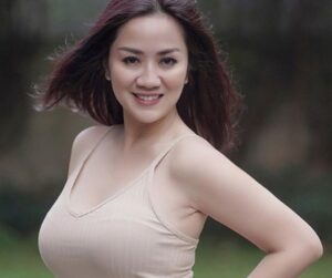 Cari Tante di Media Sosial Telegram